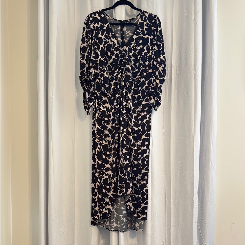 GAP Black and Cream Midi Dress